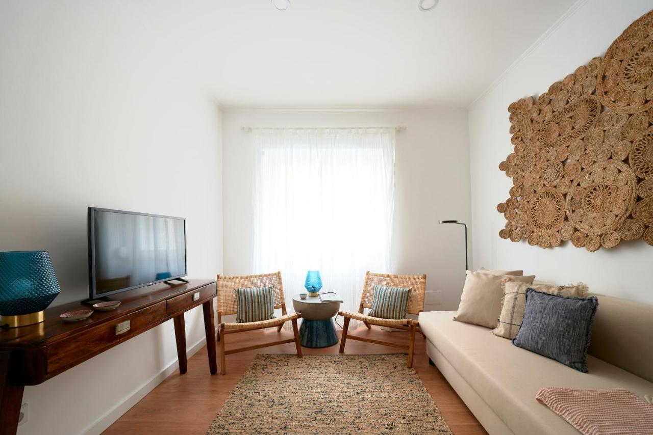 Belem Light Filled Apt With Patio, By Timecooler Lisbon Exterior photo
