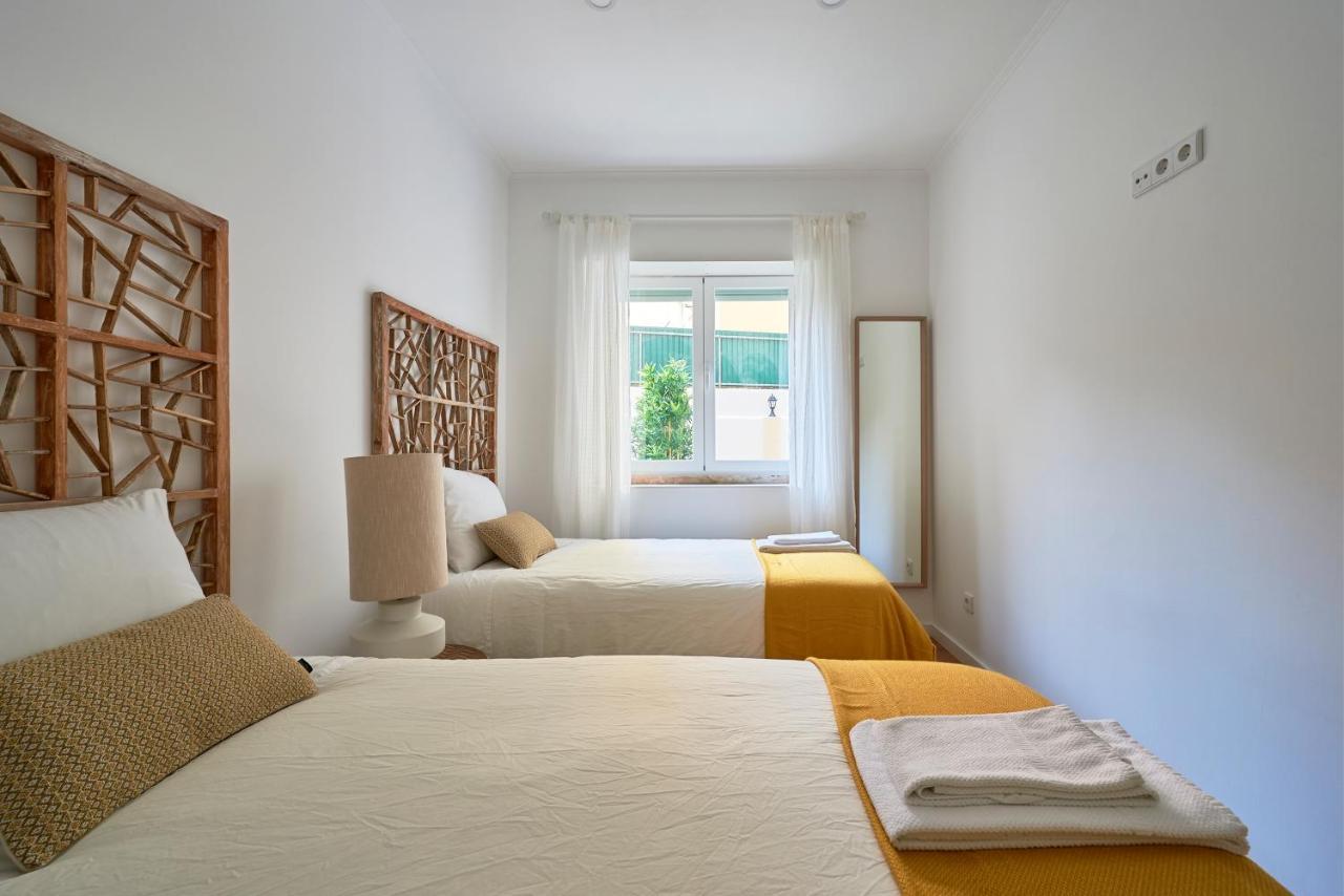 Belem Light Filled Apt With Patio, By Timecooler Lisbon Exterior photo