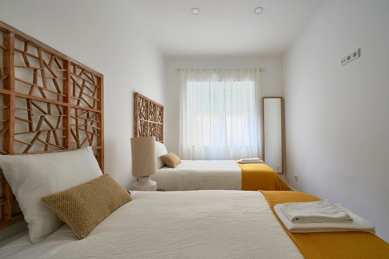 Belem Light Filled Apt With Patio, By Timecooler Lisbon Exterior photo